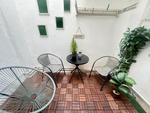 LA TERRAZA DE LAUREL con Aire Acondicionado by Apartamentos Logrono