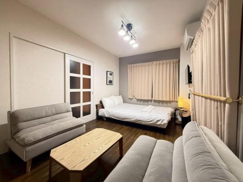 NEST BASE Ikebukuro 302