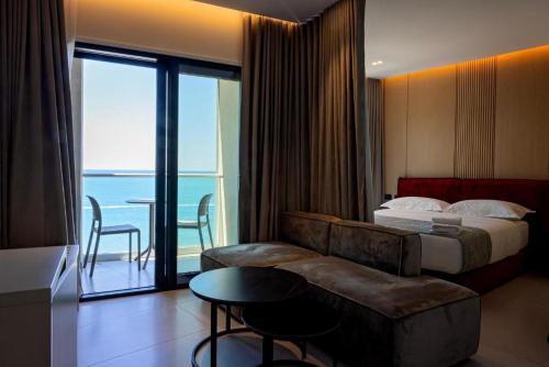 เตียงในห้องที่ Sole Hotel
