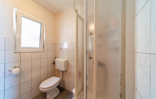 Ένα μπάνιο στο House Ante Osobjava by Villas Guide