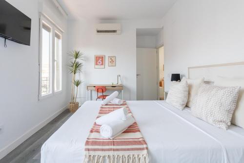 Modern with Terrace - 1Bedroom 1Bath - Chamberí