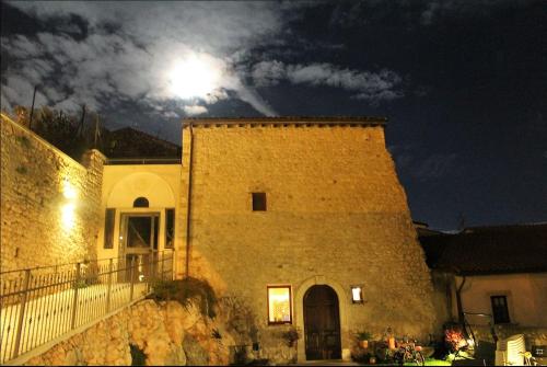 The facade or entrance of Locanda Incantata Room & Relax