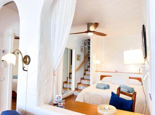 Charming AlgarvianOceanfront Townhouse by BeCherish