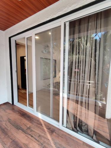 Fotografie z fotogalerie ubytování Sereni Nest Villa v destinaci Alibag