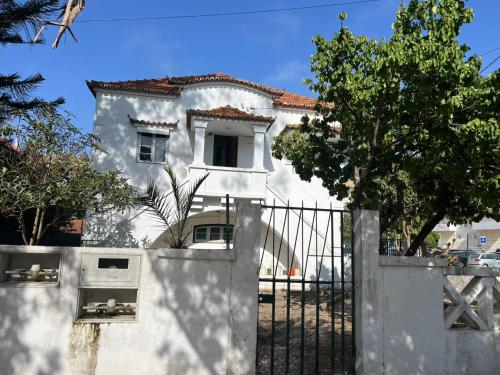 Come Inn Costa da Caparica