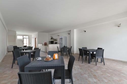 Una cocina o zona de cocina en Joy Home Apartments