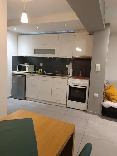 Ellia apartment close to the Aristotelous Square