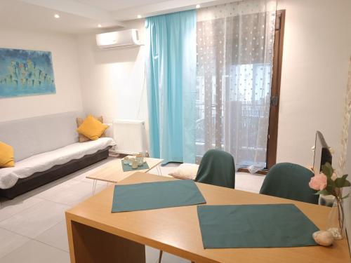 Ellia apartment close to the Aristotelous Square