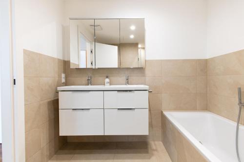 Bilik mandi di Nadland Apartment Wehlistrasse