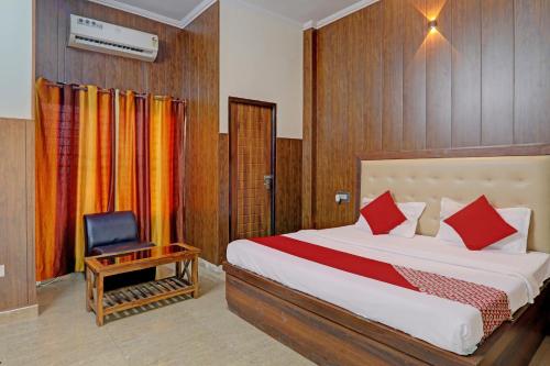 Fotografie z fotogalerie ubytování Hotel O CZ Inn v destinaci Lakhnaú