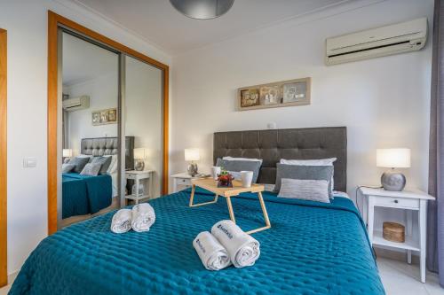 Spacious & Sunny Apartment with Pool by HostWise