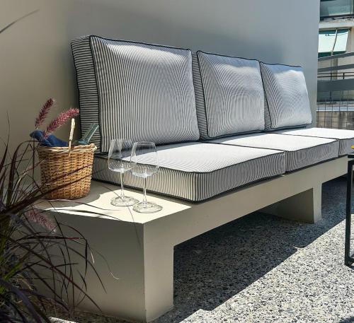 Acropolis-View Penthouse, Haute Athenian