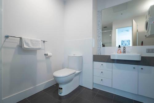 Ένα μπάνιο στο 152 City Rest With Views High Upparking Sleeps 2