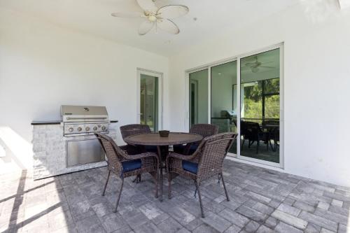 Gambar di galeri bagi 139 Ocean Estates Dr di Lakewood Park