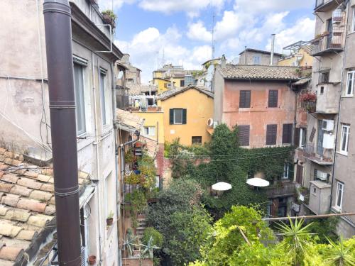 Roman Dream in Campo de Fiori