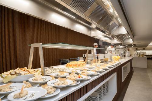 Mad på resortet eller i nærheden