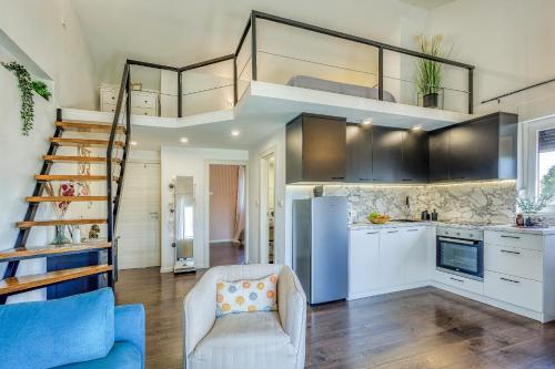 Apartments Aki