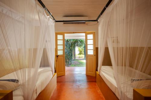 Ein Bett oder Betten in einem Zimmer der Unterkunft Dots Bay House