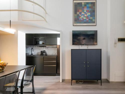 I-Host Apartment - Pavia 10