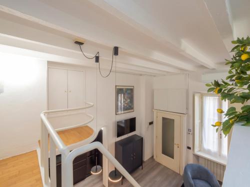 I-Host Apartment - Pavia 10