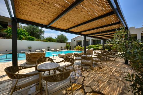 Φωτογραφία από το άλμπουμ του Ipsos Holidays  στον Ύψο