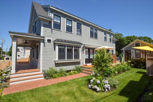 Budova, kde se prázdninový dům nachází