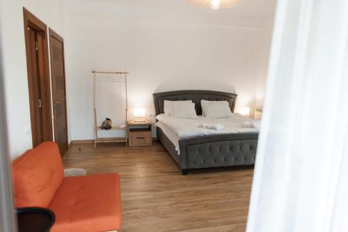 Postel nebo postele na pokoji v ubytování Kazbegi Estate