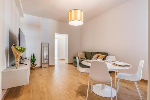 New NoLo - La Vista Apartments