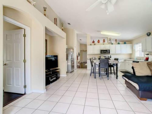 Themed villa w pool, hot tub & arcade near parks photo 26