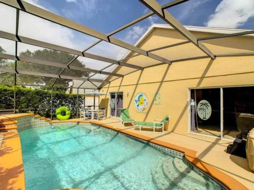 Themed villa w pool, hot tub & arcade near parks photo 11