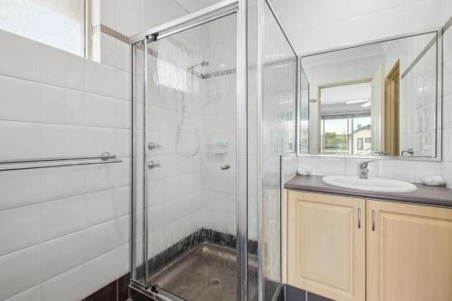 Ванная комната в Villa with resort amenities