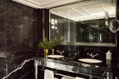Milestone Hotel Kensington photo 27