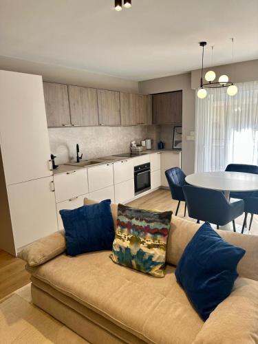 Elegant escape in Antibes - walk to beach and Old Town