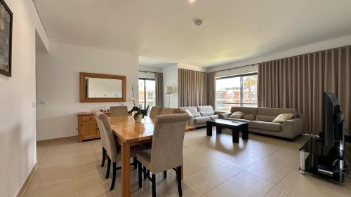 Cavalo Prеto Holiday apartment 200m to the beach