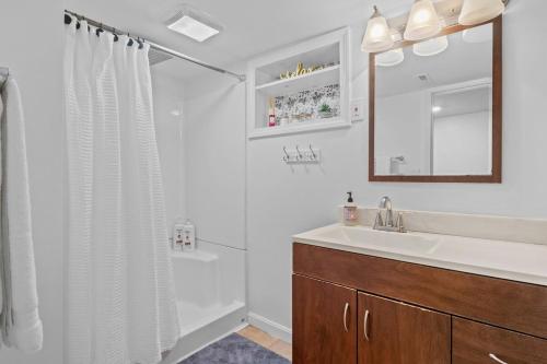 Afbeelding uit fotogalerij van Sweet & Cozy Studio Apartment in South Burlington