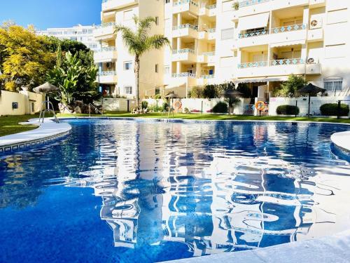 Family-Friendly Beach apartment with Sea View and Terrace