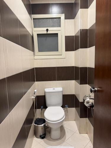 Ένα μπάνιο στο New Marwa Palace