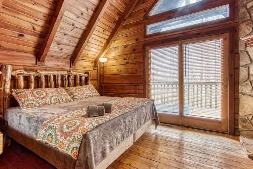 Mountaintop Romance private 10 mins from Gat and PF photo 24