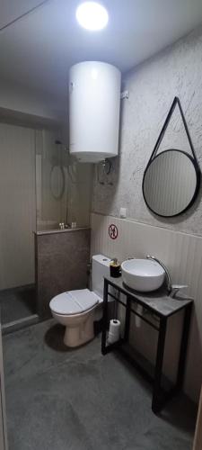 Bilik mandi di Finesi Apartments 2