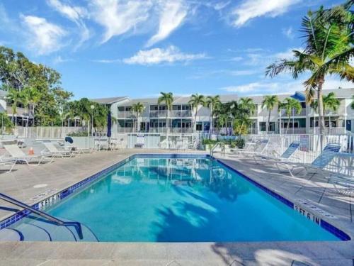 Πισίνα στο ή κοντά στο KAWAMA R5 in Key Largo, Beach, Lagoon, Pools, Tennis, Free Bikes and Canoes
