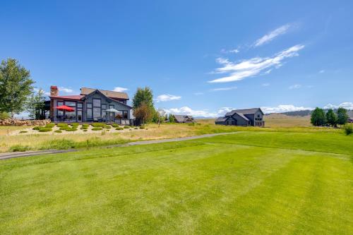 Gallery image of Grand Elk Golf Club On-Site Mtn-View Home with Deck in Granby