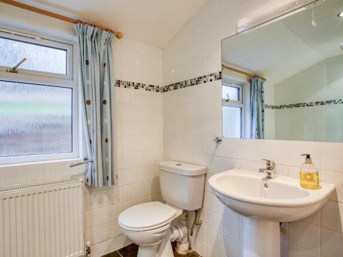 Koupelna v ubytování 4 Bed in Glendale CA363