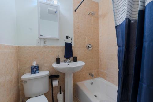 Gallery image of Cozy 4BR near Boston plus gameroom in Somerville