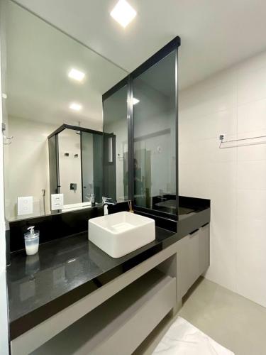 Un baño de Flat Planejado com Vista para Avenida Afonso Pena