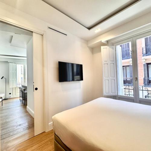 Stylish Plaza Mayor View Prime City Location