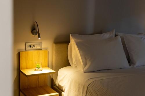 Katil atau katil-katil dalam bilik di Ocetria rooms 2