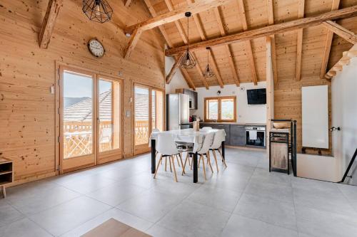 Dapur atau dapur kecil di L'échappée Belle en Montagne - site location-chalet
