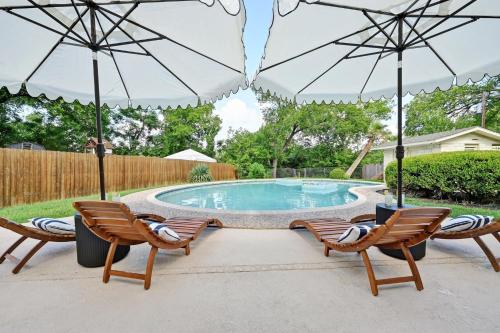 Πισίνα στο ή κοντά στο Austin Music Retreat - 5-Bedroom home with Pool and Game Room