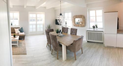 Φωτογραφία από το άλμπουμ του Lütten Bratappel σε Boldixum