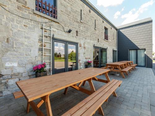 Un balcón o terraza en Ouffet Villa with Sauna, Liège